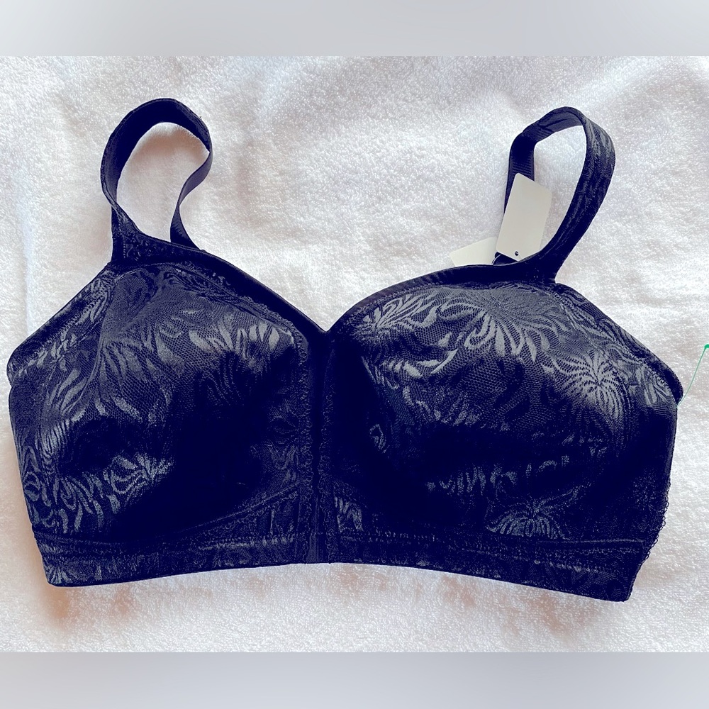 woman’s black bra! New size 40 G! Zerobound brand!